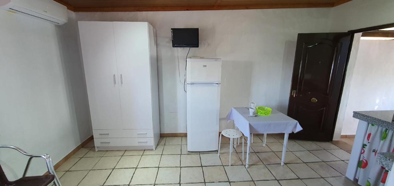 קדיז Estudios Con Piscina Compartida En Conil. מראה חיצוני תמונה